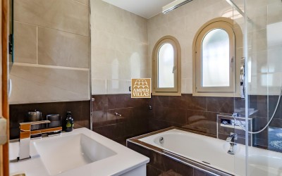 Magnificent property with a lot of privacy and dreamlike outdoor areas