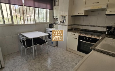 Sunny apartment in the center of Albir