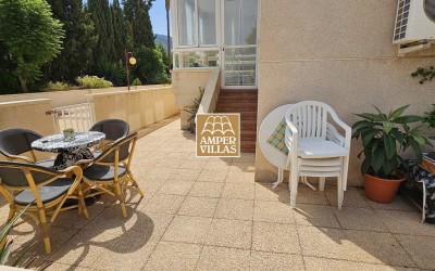 Sunny apartment in the center of Albir