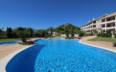 Lovely ground floor apartment with a large terrace.