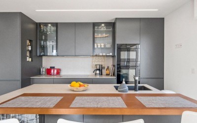 DESIGNER VILLA WITH SPECTACULAR SEA VIEWS