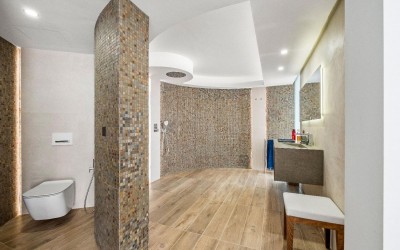 DESIGNER VILLA WITH SPECTACULAR SEA VIEWS